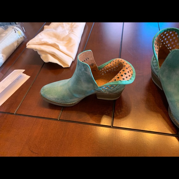 Western boots - Picture 1 of 4